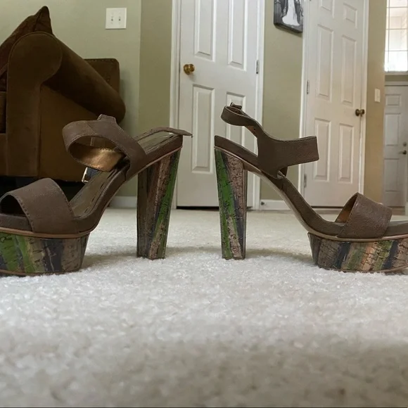 Women's Heels by NINE WEST - Picture 3 of 5